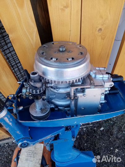 Лодочный мотор 