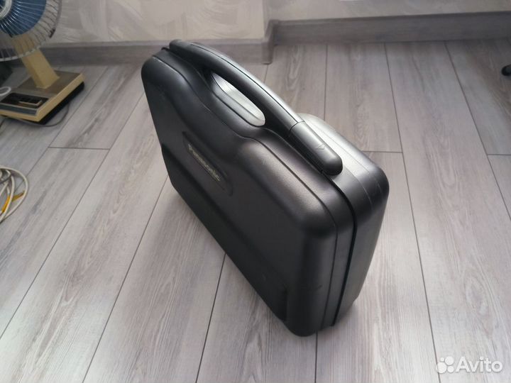 VHS Видеокамера Panasonic M25