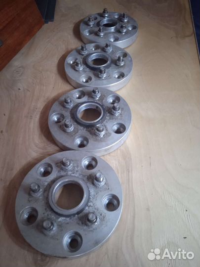 Колёсные проставки