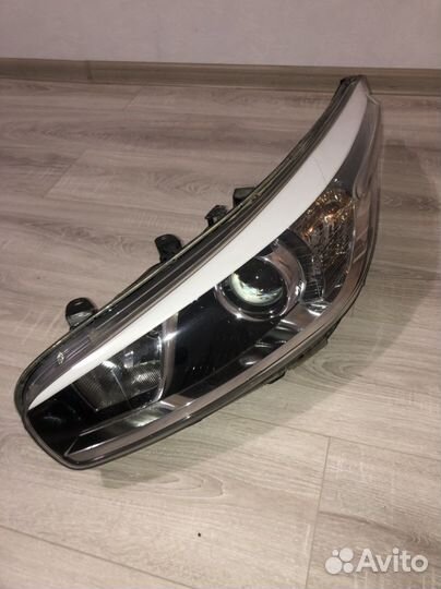 Фара kia ceed 2012