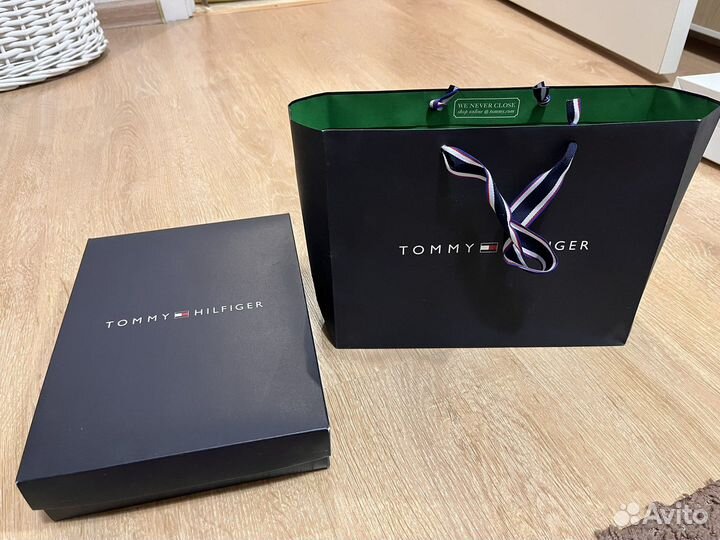 Пакеты коробки Lacoste, Tommy Hilfinger