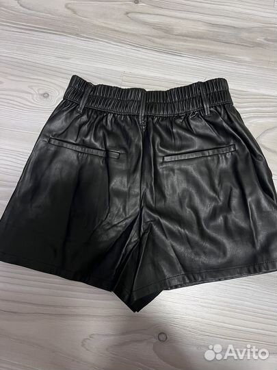 Шорты женские кожаные