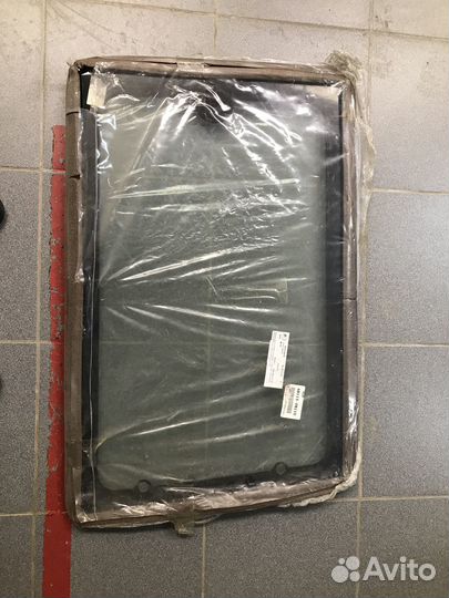 Стекло Toyota на правую сдвижную дверь