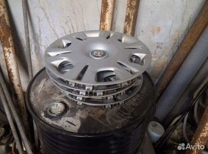 Комплект зимних колес 195/65R14 Bridgestone Rev01