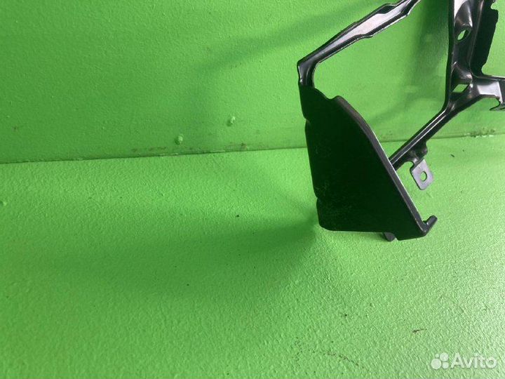 Кронштейн панели кабины mercedes-benz actros MP II