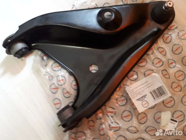 Рычаг передний левый renault,nissan