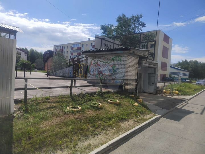 Гараж, > 30 м²