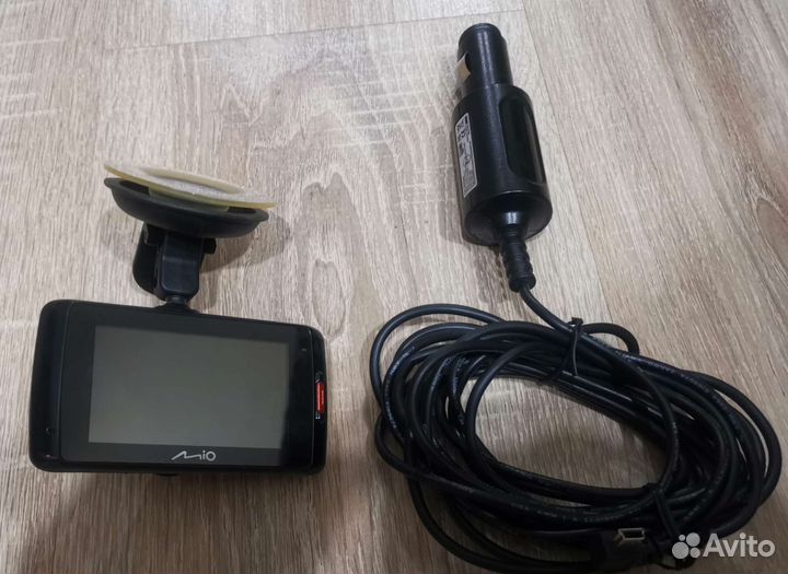 Видеорегистратор mivue 636