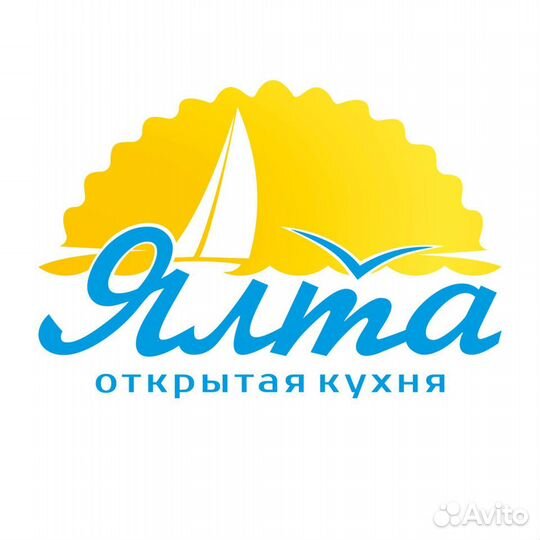 Официант в кафе 