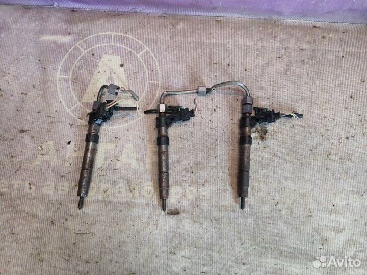 Форсунка топливная Mitsubishi Outlander Xl CW7W