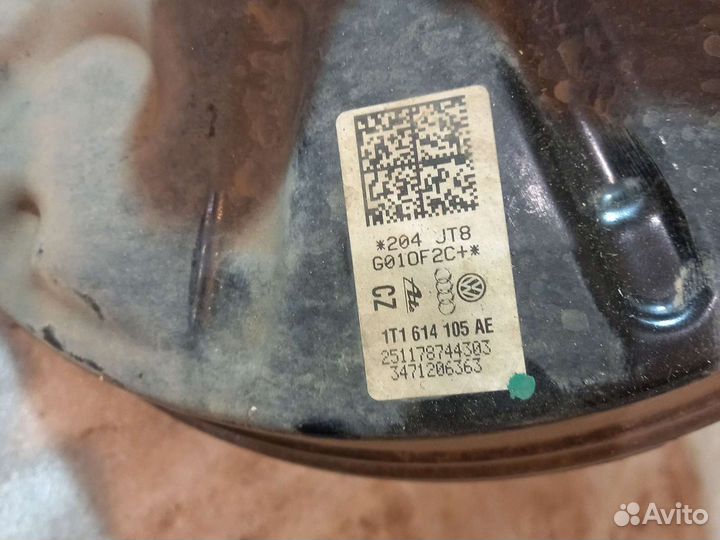 Вакуумный усилитель тормозов VW Touran