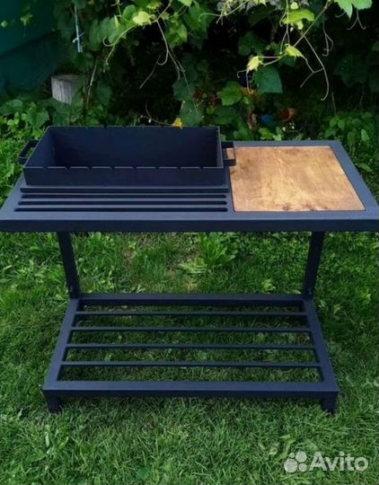 Мангал с крышей