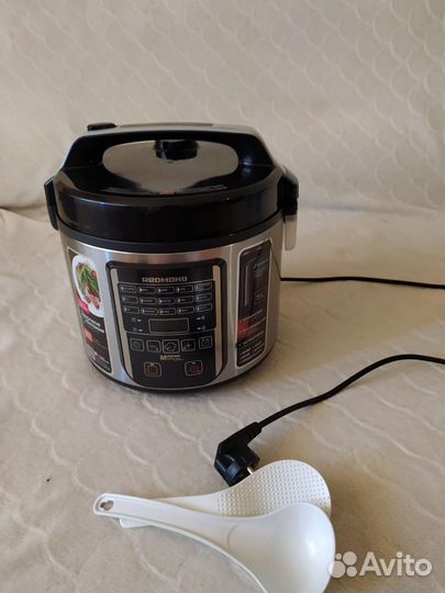 Мультиварка Redmond-RMC36