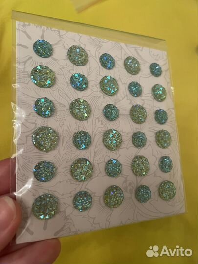 Декоративные наклейки стразы