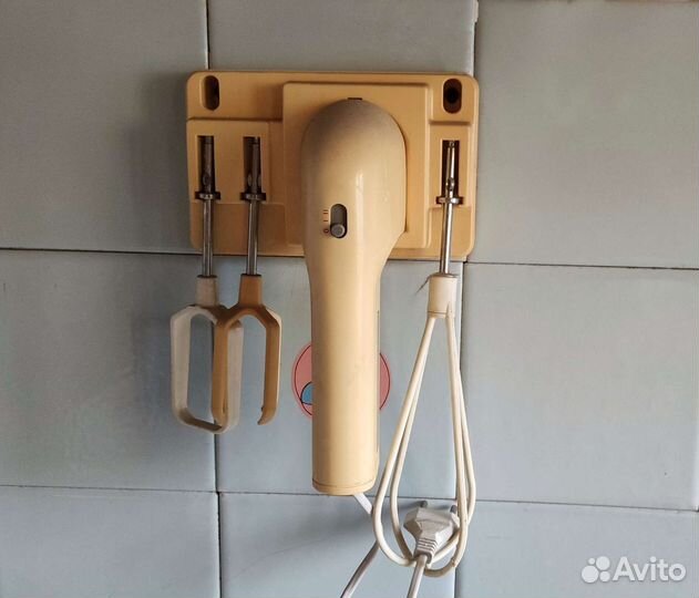 Ручной миксер Elekta