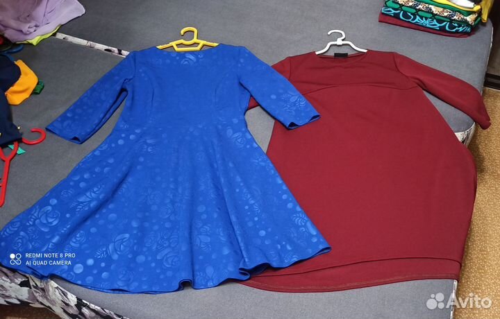 Много платьев