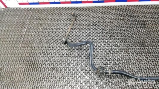 Стабилизатор поперечной устойчивости передний toyo