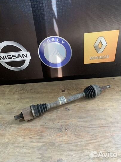 Привод подвески колеса Nissan almera G15 Лев