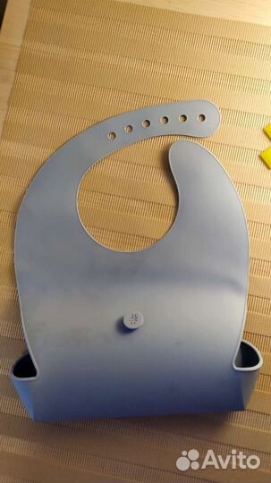 Нагрудник силиконовый