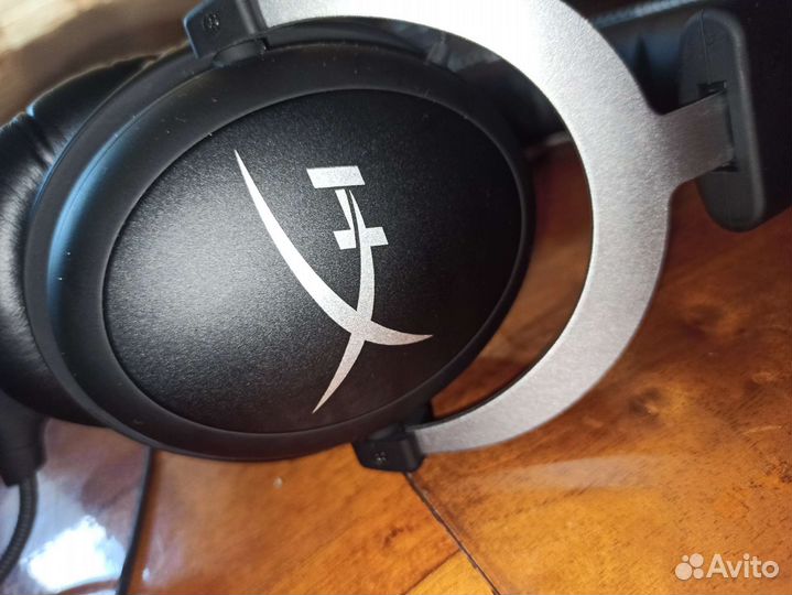 Игровые наушники hyperx