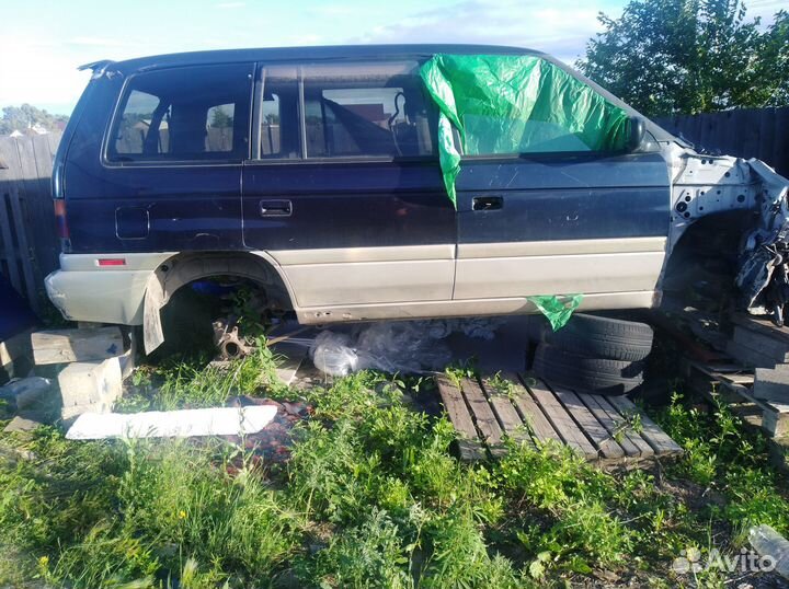 Mazda MPV 2.5 AT, 1996, битый, 320 000 км