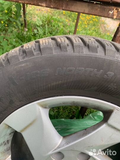 Michelin X-Ice North 3 215/65 R16 102T