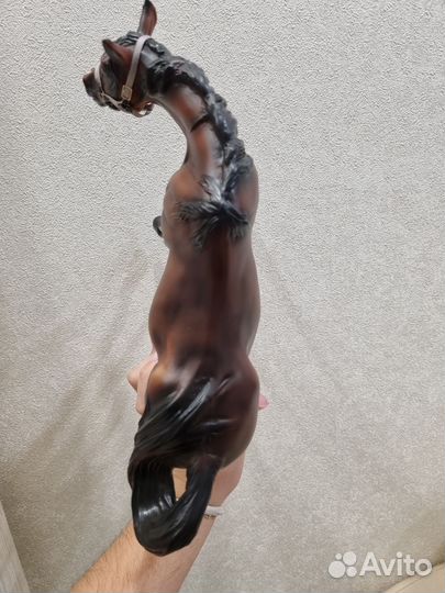 Фигурки лошадей breyer