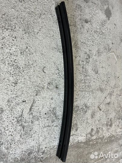 Усилитель заднего бампера Toyota Rav 4