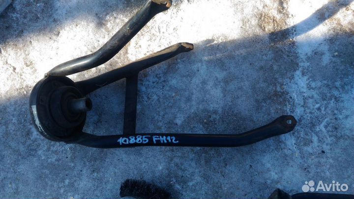 Кронштейн кулисы кпп Volvo FH12