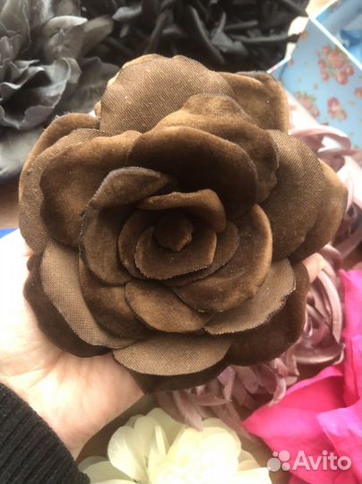 Брошь ручной работы