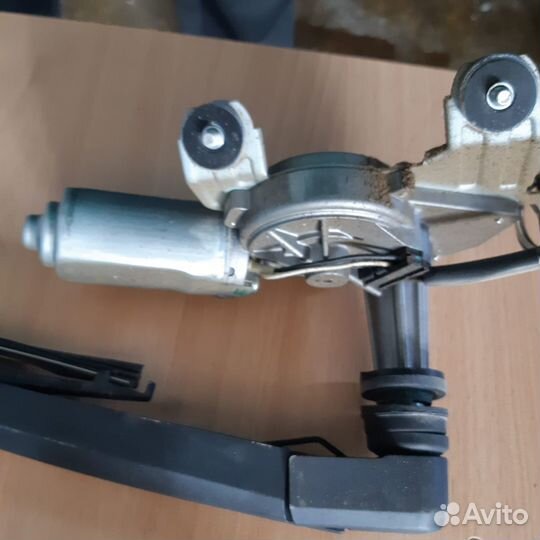 Моторчик стеклоочистителя задний Ssang Yong Actyon