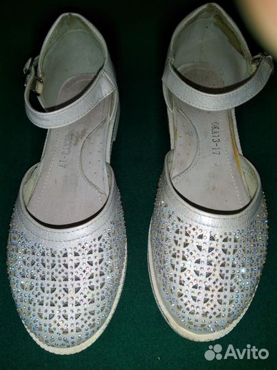 Туфельки для девочки - школьницы