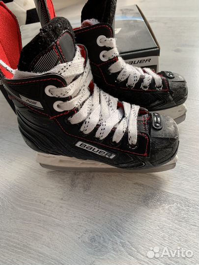 Коньки хоккейные Bauer