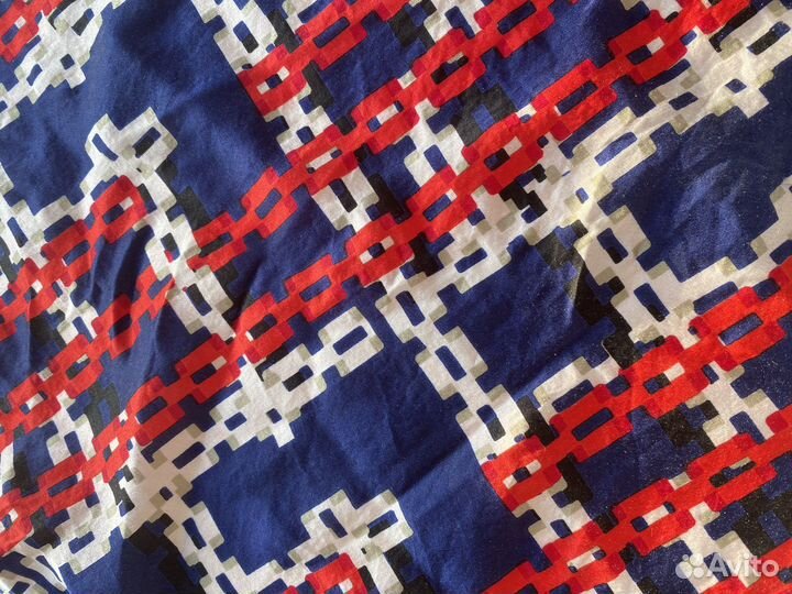 Шелковый шейный платок 50х50