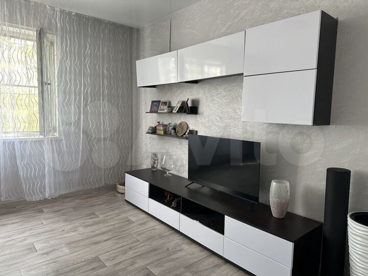 2-к. квартира, 54 м², 2/9 эт.