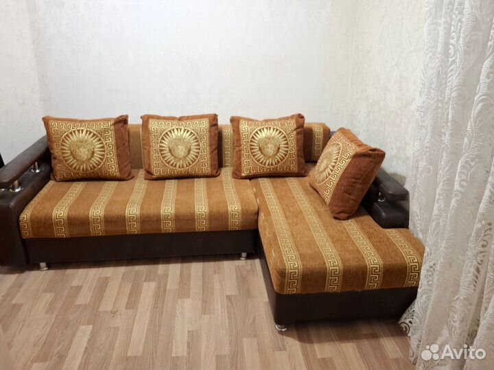 Угловой диван