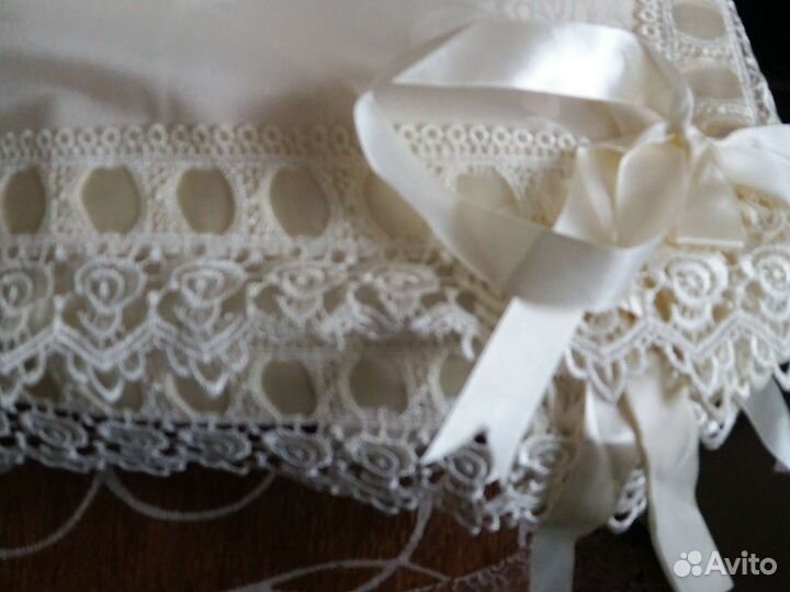 Нарядная шелковая скатерть+18 салфеток