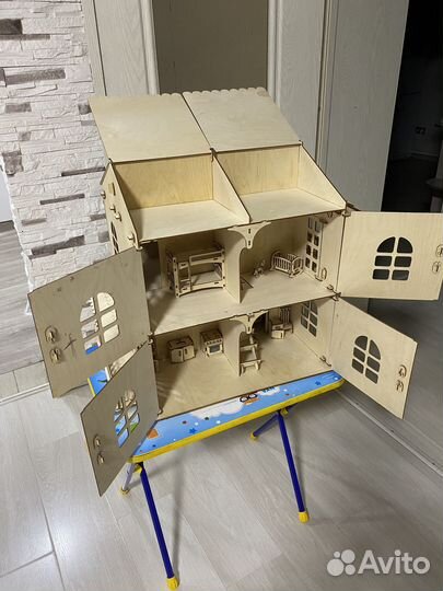 Домик кукольный