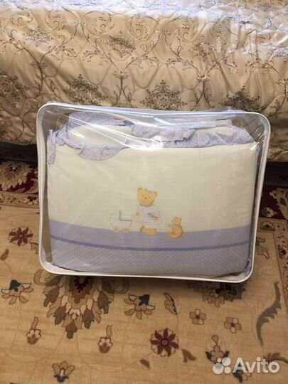 Комплект в детскую кроватку Perina