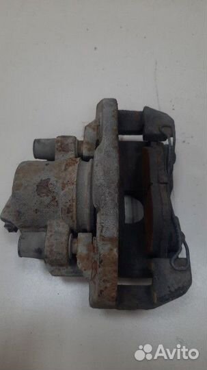 Суппорт передний левый Ford Fusion