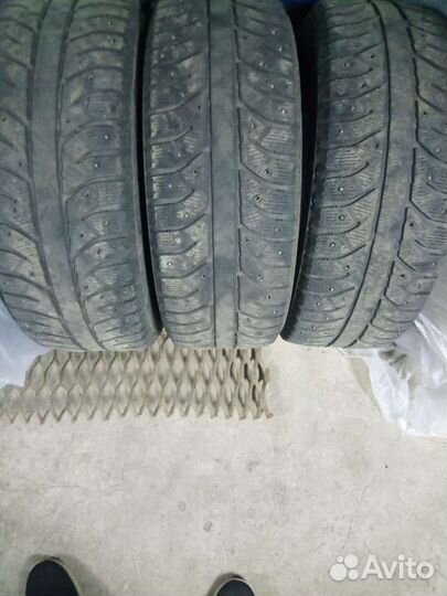 Michelin Alpin A3 215/65 R16 95T