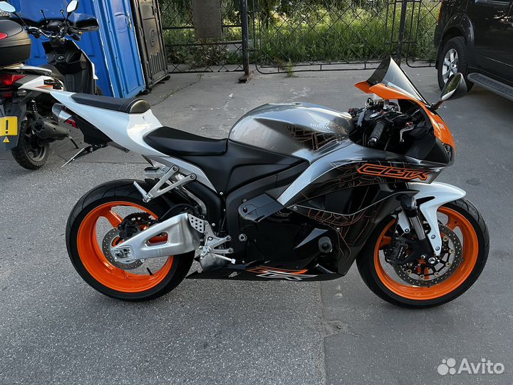 Honda CBR600RR идеальное состояние