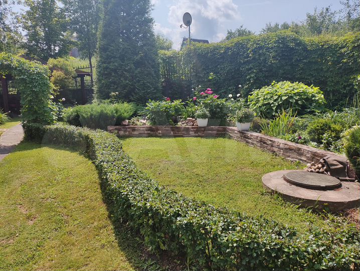 Дом 267 м² на участке 15 сот.