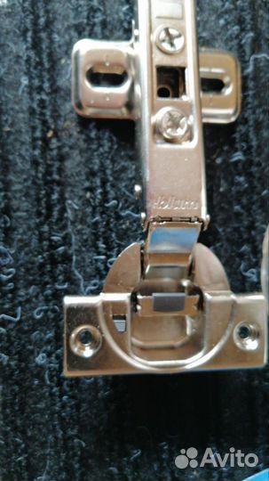 Петли для дверей