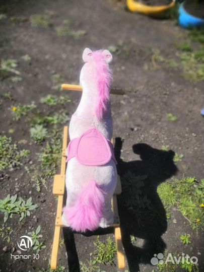 Лошадка качалка музыкальная