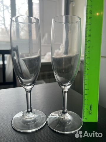 Фужеры с широким основанием