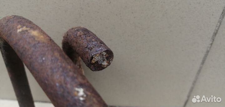 Пружина передняя 100 C4 1991-1994