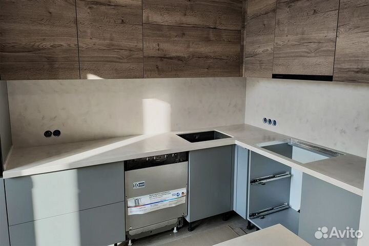 Столешница на кухню из камня м2