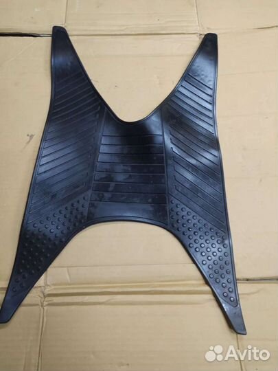 Резиновый коврик Yamaha Axis 50/90