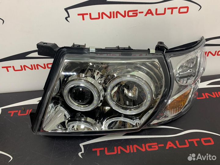 Фары хром с анг. глазками Nissan Safari Y61 комплект